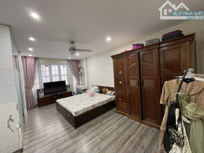 Phố Phan Huy Chú 5 Tầng Lô Góc Kinh Doanh Ngõ Rộng Thoáng Sát Phố 17.5 Tỷ - 1