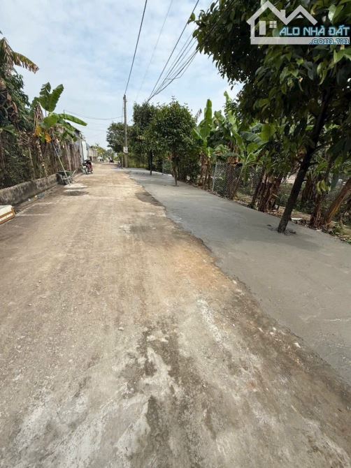 BÁN ĐẤT BÌNH NHÂM 30 DT 432m2- 100 THỔ CƯ GIÁ 7tỷ500tr - 1
