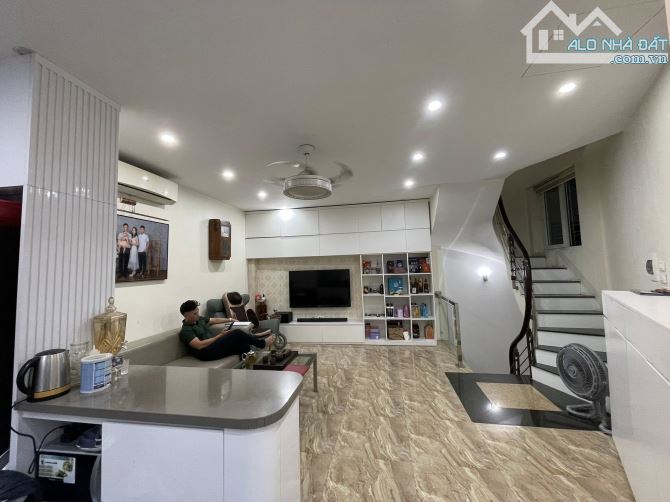 Phố Phan Huy Chú 5 Tầng Lô Góc Kinh Doanh Ngõ Rộng Thoáng Sát Phố 17.5 Tỷ - 4