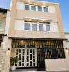 CHƯA ĐẦY 3 PHÚT RA PHẠM VĂN ĐỒNG – NHÀ 3 LẦU GIÁ CỰC TỐT!