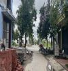 Bán biệt thự 3 tầng Thị trấn Gia Bình  dt 300m mt 13.5m giá bán 25 tỷ