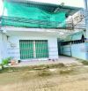 Bán gấp nhà Sổ riêng+ 3 kiot đang cho thuê 7TR/tháng ngay chợ Việt Kiều-Củ Chi giá 839TR