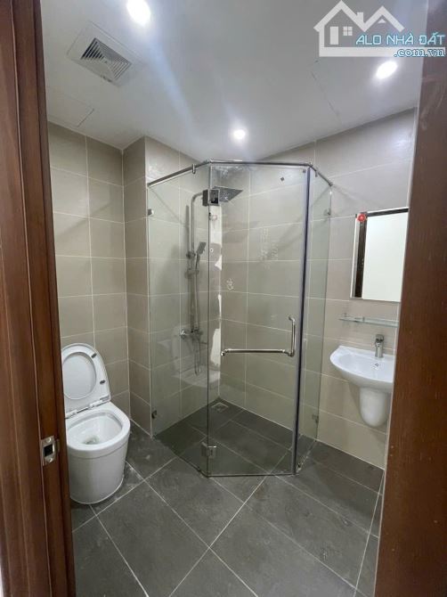 Bán Căn Hộ Western Capital 68m2 Quân 6