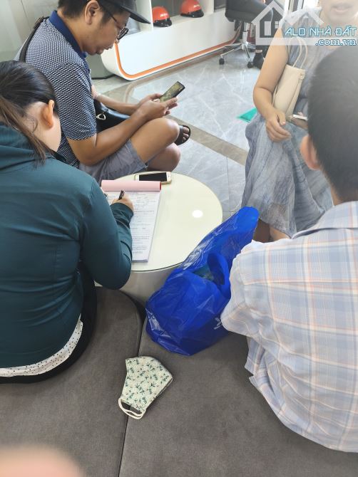 chính chủ bán lô 2 mặt tiền FPT. 108m. sát  vị trí kinh doanh giá rẻ nhất khu vực