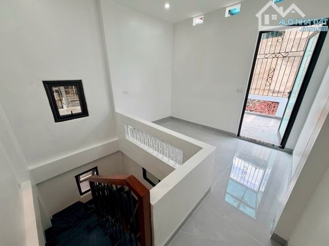 BÁN GẤP NHÀ PHỐ NGUYỄN CÔNG HOAN - BA ĐÌNH - HÀ NỘI