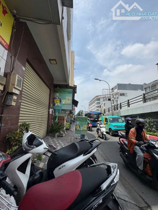 🌈 Nhà Mặt Tiền Đường Phạm Ngũ Lão, Phường 1, Quận Govap - 1