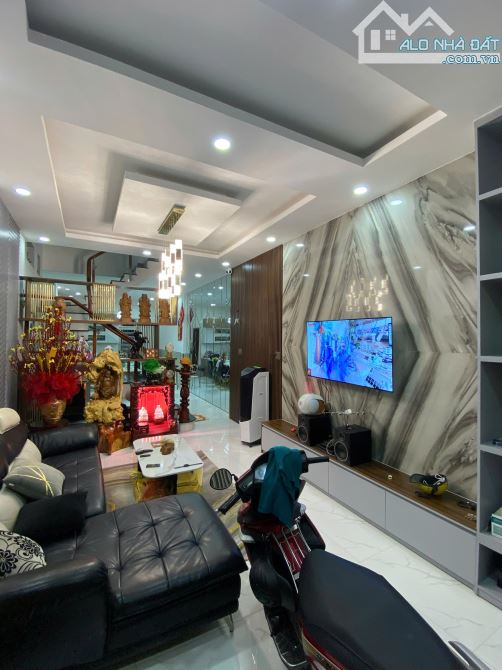 Kế chợ Nhị Thiên Đường- Bùi Minh Trực - P. 5 – Q. 8 - DT: 4*20m- Nhỉnh 7 Tỷ - 1