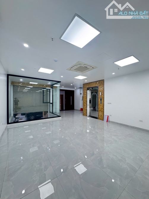 CHO THUÊ MẶT BẰNG KINH DOANH MỚI CỨNG Ở ĐẦM TRẤU – 90M2 THÔNG SÀN - 1