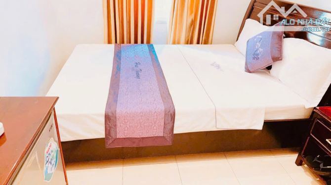 🏨 KHÁCH SẠN MINI 4 TẦNG – MẶT TIỀN CHU VĂN AN – TRUNG TÂM PHỐ ĐÊM HUẾ 🌃 🔥 - 1