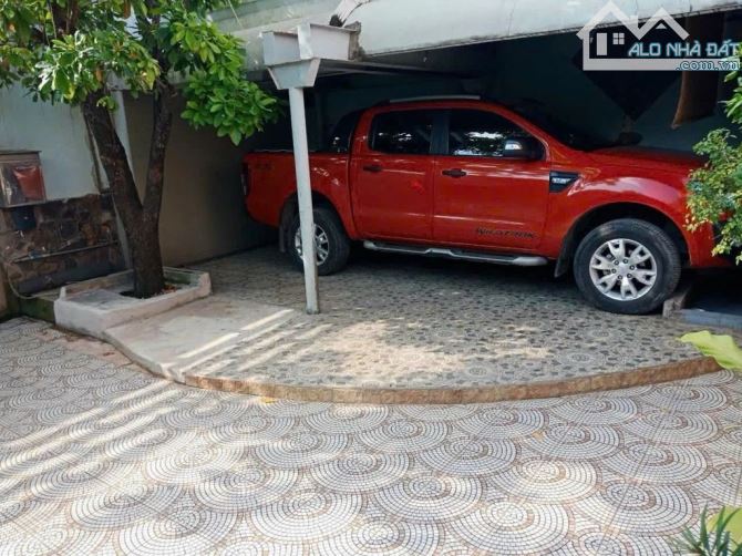 NGỘP BANK - Bán gấp nhà Thạnh Lộc, Quận 12, 282m2, 3 tầng 10PN, 13.2 tỷ - 2