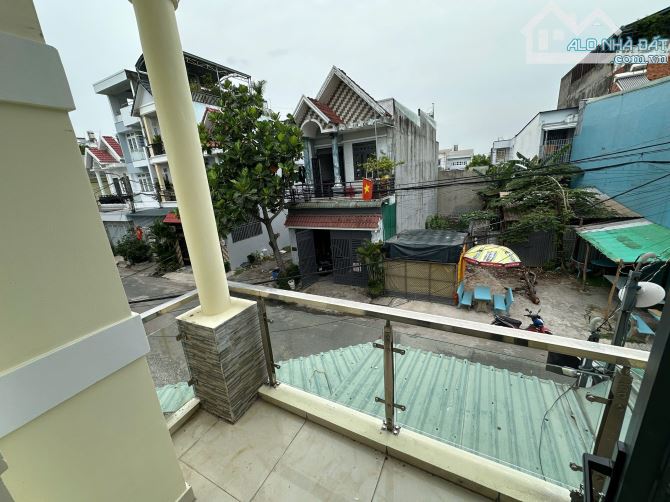 cầm 5tỷ mua nhà TP Hóc Môn đường Phạm Thị Giây góc 2 mặt tiền DT:82m2 ngang 5m x 17m - 4