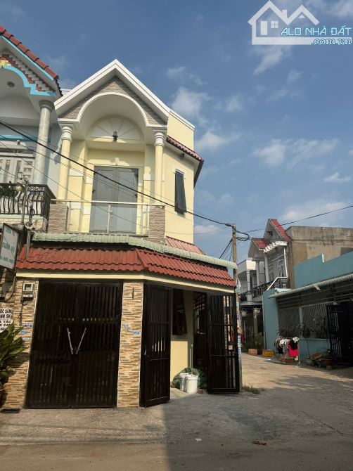 cầm 5tỷ mua nhà TP Hóc Môn đường Phạm Thị Giây góc 2 mặt tiền DT:82m2 ngang 5m x 17m - 8
