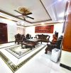Cho thuê biệt thự Việt Hưng lô góc, sân vườn 200m2, giá 35 triệu.