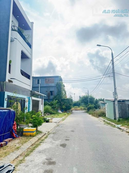 🧧 BÁN LÔ ĐẤT ĐẸP NHÂN HÒA – ĐƯỜNG 5,5M LỀ 3M - GẦN CHỢ MIẾU BÔNG