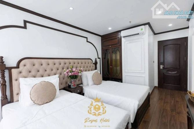 TÒA KHÁCH SẠN NỘI THẤT ĐẲNG CẤP 5 SAO - 10 TẦNG ĐỒ SỘ CÓ HẦM - DÒNG TIỀN CAO ỔN ĐỊNH - 1