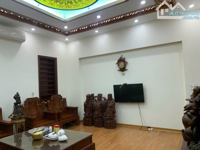 Bán nhanh căn nhà 3 tầng nhìn vườn hoa khu k15, Kinh Bắc - 1