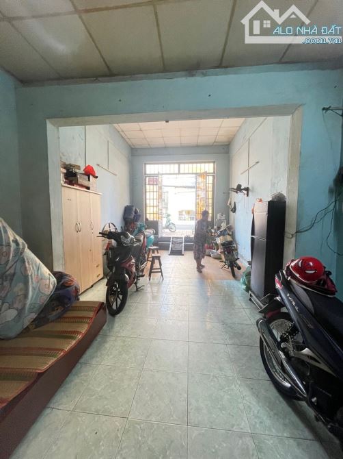MẶT TIỀN NGUYỄN ẢNH THỦ KẾ BÊN UBND XÃ BÀ ĐIỂM - 2 PN - TIỆN XÂY MỚI - KHÔNG QH,LG- CHỈ 5. - 2