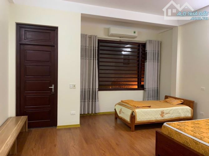 Bán nhanh căn nhà 3 tầng nhìn vườn hoa khu k15, Kinh Bắc - 2