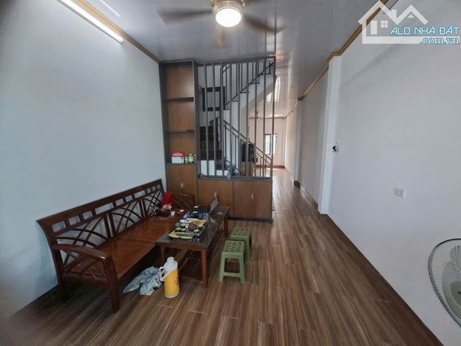 Cho thuê nhà nguyên căn ở Đỗ Xuân Hợp, Nam Từ Liêm giá chỉ 9 triệu - 2