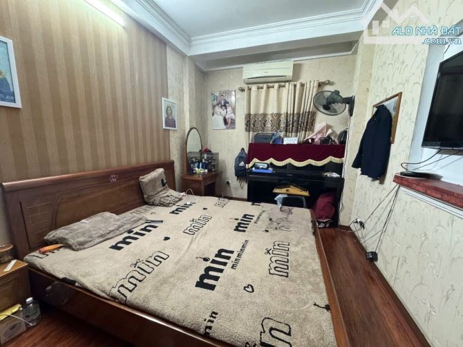 Hiếm!Bán nhà mặt phố Quan Nhân, Thanh Xuân 42m2 x 5T, 9.5 tỷ, 2 mặt thoáng, Kinh doanh nhỏ - 2
