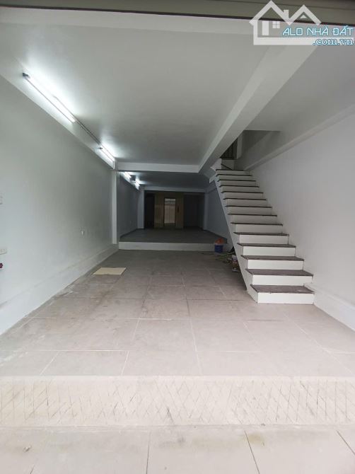 Cho thuê nhà MP Quang Trung, Hà Đông 85m2, 6 tầng, thông sàn, thang máy, giá 40tr - 3