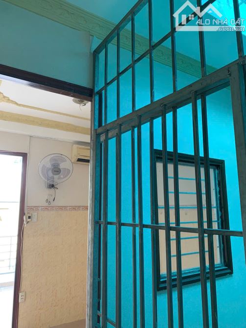 Cho thuê NR 3PN, 3WC tại Võ Văn Kiệt, 12 triệu, 128m2, Q5, HCM hàng hot vào ở ngay