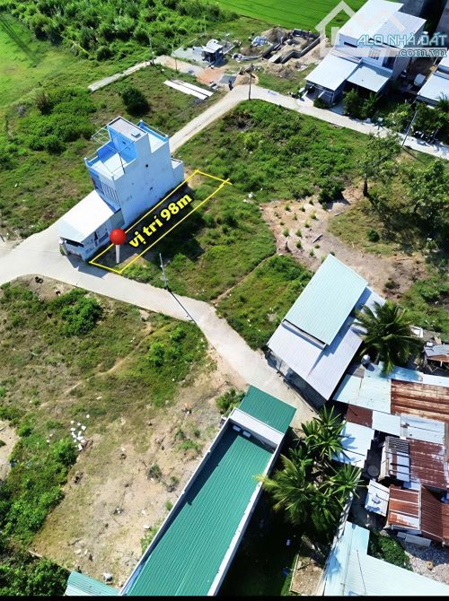 PHÚ HẬU, SUỐI HIỆP.Sót lô giá rẻ cho khách đầu tư 1tỷ050 triệu