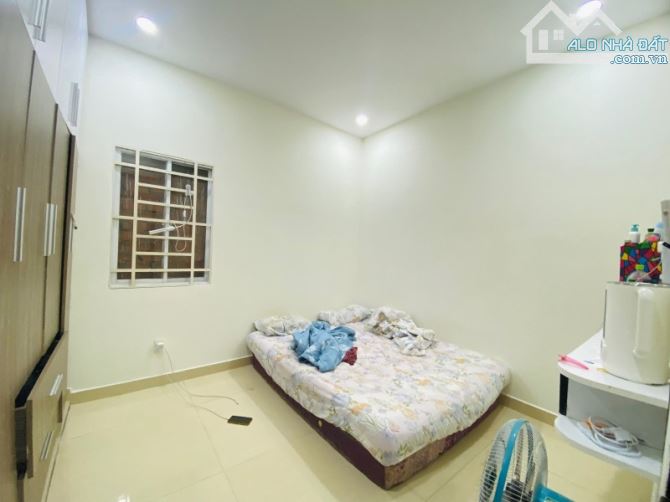 Bán nhà đường số 11, Phường Trường Thọ, Thủ Đức, TP HCM. DT 97m2, 2 Tầng, 4PN. Giá 5.9 - 3