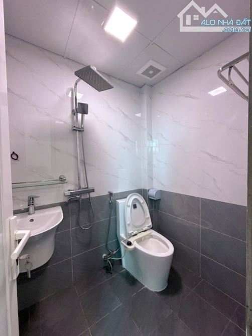 BÁN TÒA CCMN DƯƠNG QUẢNG HÀM 85M2 7T, Ô TÔ TRÁNH, LÔ GÓC, DÒNG TIỀN GẦN 100TR/TH - 28,5T - 3
