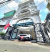 Long Biên 1 căn nhà siêu đẹp đáng sống,lô góc thang máy cạnh Aeon Mall.11 tỷ hơn