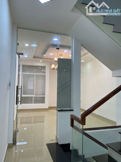 🔥 CHO THUÊ NHÀ HẺM XE TẢI – QUỐC LỘ 13 GẦN VẠN PHÚC – GIÁ TỐT THÁNG 5 - 10