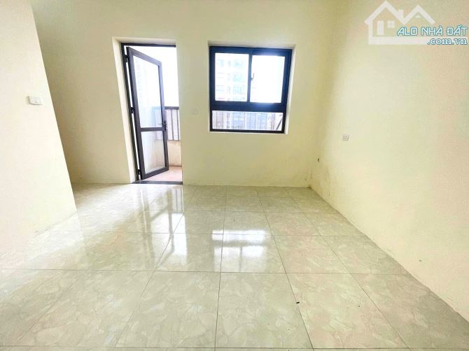 Bán căn hộ 2 ngủ tại A2 KIM GIANG. CĂN GÓC, thoáng sáng. Tầng đẹp. Nhà nguyên bản - 2