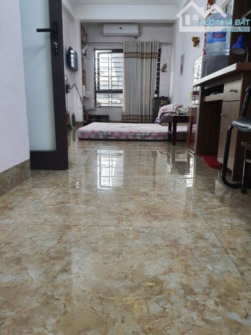 HIẾM CÓ- NGÕ Ô TÔ TRÁNH- DƯƠNG ĐỨC HIỀN- PHÚ THỊ GIA LÂM HÀ NỘI - 5