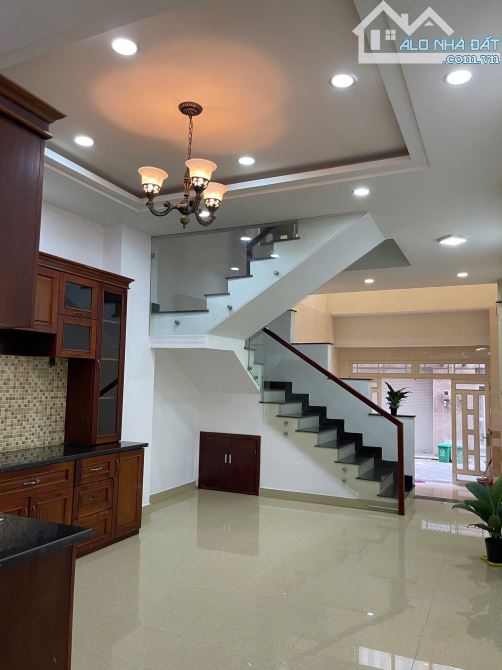 🔥 CHO THUÊ NHÀ HẺM XE TẢI – QUỐC LỘ 13 GẦN VẠN PHÚC – GIÁ TỐT THÁNG 5 - 7