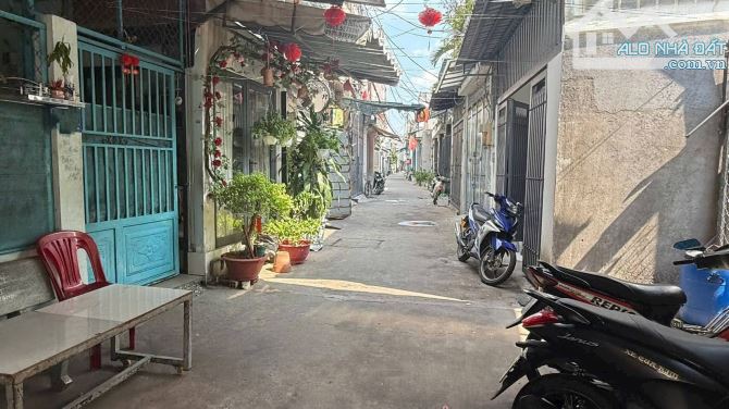 Bán gấp trong ngà, mai ngưng bán, nhà 2 tầng Hiệp thành 13, 1.86 tỷ