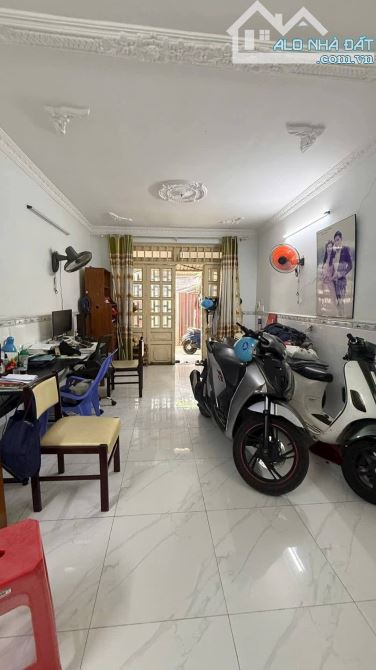 Bán gấp trong ngà, mai ngưng bán, nhà 2 tầng Hiệp thành 13, 1.86 tỷ - 1