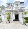 BIỆT THỰ 2 MẶT TIỀN CHỢ - KINH DOANH SẦM UẤT - DT 250M - CÓ DẪY TRỌ - THU NHẬP ỔN ĐỊNH - 4