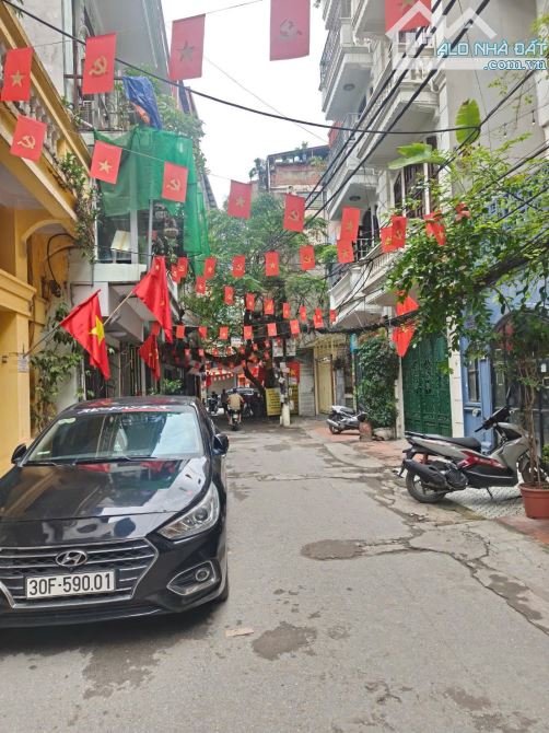 Vị trí đẹp oto tránh đỗ, vỉa hè kdoanh Văn phòng mặt ngõ Nguyễn Phúc Lai 55m2 giá 23.5 tỷ