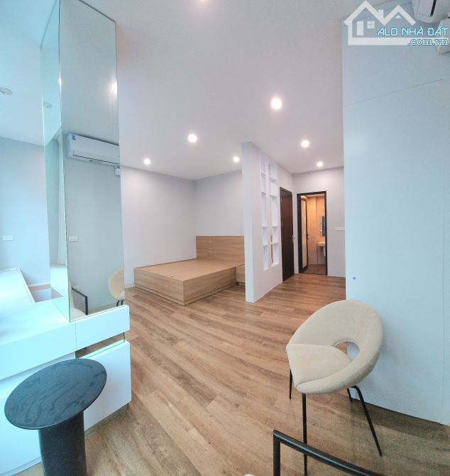 KHƯƠNG THƯỢNG – 47M² – 3 TẦNG – NGÕ 3 GÁC – CÁCH Ô TÔ 10M ✨ MÔ TẢ NỔI BẬT: 📍 VỊ TRÍ TRUNG - 1