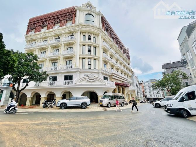 BÁN KHÁCH SẠN NGAY TRUNG TÂM ĐÀ LẠT - 1