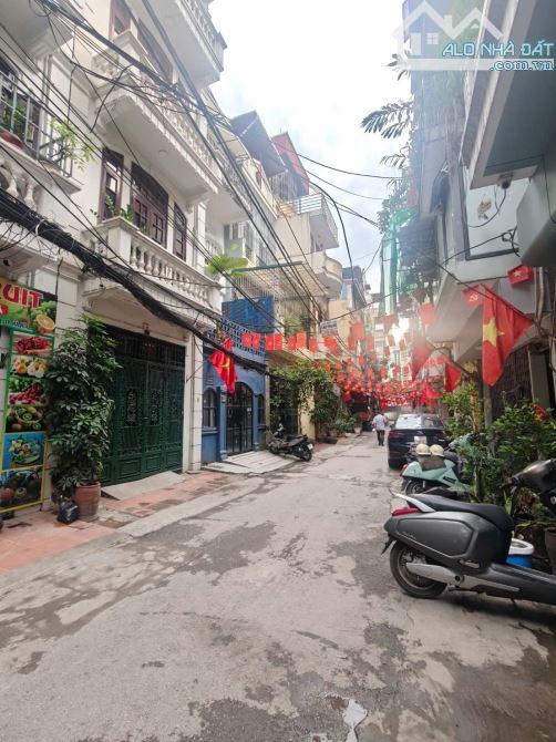 Vị trí đẹp oto tránh đỗ, vỉa hè kdoanh Văn phòng mặt ngõ Nguyễn Phúc Lai 55m2 giá 23.5 tỷ - 1