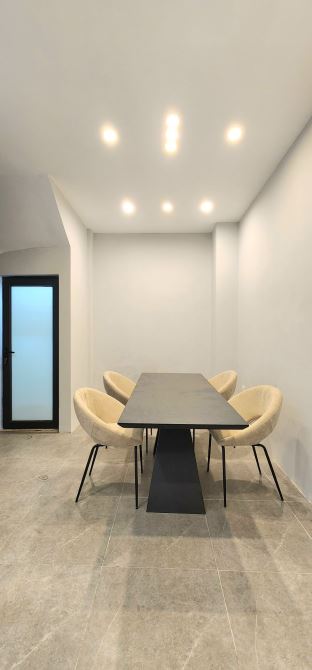 KHƯƠNG THƯỢNG – 47M² – 3 TẦNG – NGÕ 3 GÁC – CÁCH Ô TÔ 10M ✨ MÔ TẢ NỔI BẬT: 📍 VỊ TRÍ TRUNG - 2