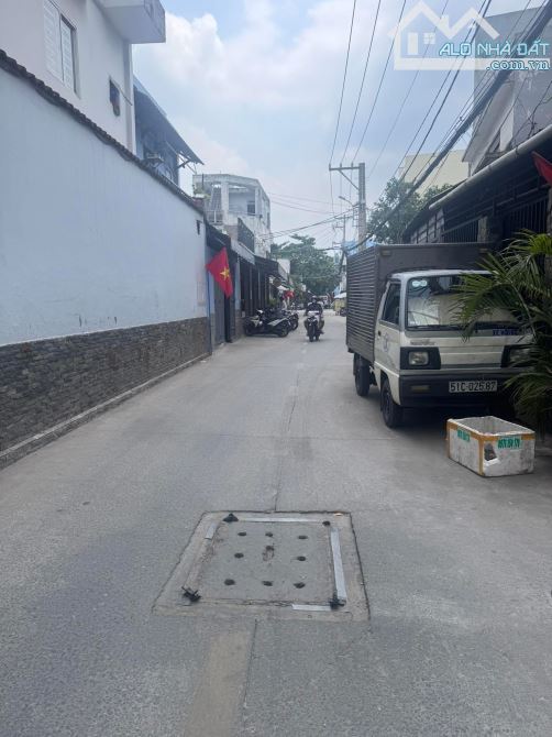 63M - 8,850Tỷ - 4 TẦNG - ĐÔNG HƯNG THUẬN - TÂN THỚI NHẤT – CÁCH 30M RA TRƯỜNG CHINH - Q12 - 3