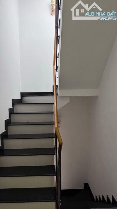 63M - 8,850Tỷ - 4 TẦNG - ĐÔNG HƯNG THUẬN - TÂN THỚI NHẤT – CÁCH 30M RA TRƯỜNG CHINH - Q12 - 8