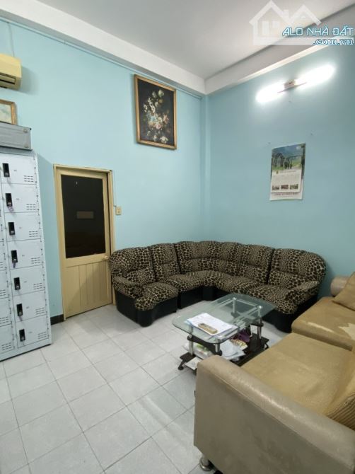 Nhà 3 tầng HXH Gò Vấp gần 70m2 chỉ 9.x Tỷ. - 1