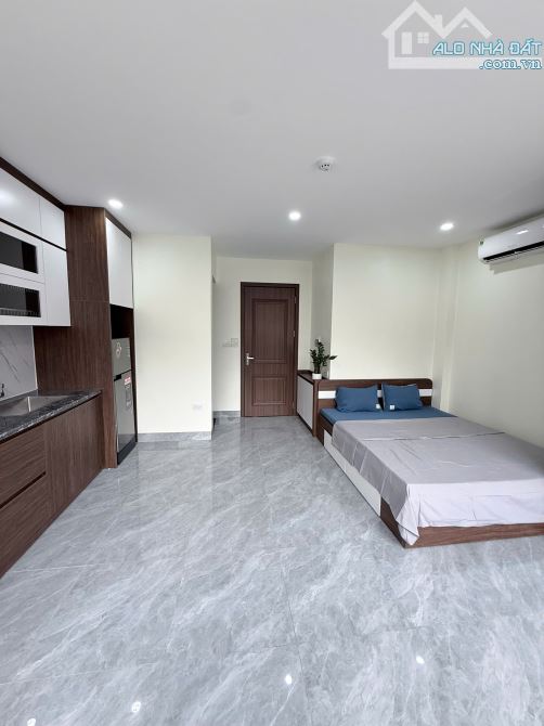 Cho Thuê CCMN Ngõ Hòa Bình 01 Hai Bà Trưng 30m2 Studio Cửa Sổ Thang Máy Giặt Riêng Full Đồ