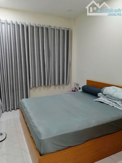 Quận 7 - Phú Thuận – 4 Tỷ 850 - Nhà Đẹp 2 Tầng - 47m² - Hẻm Thẳng - Gần Mặt Tiền - 11