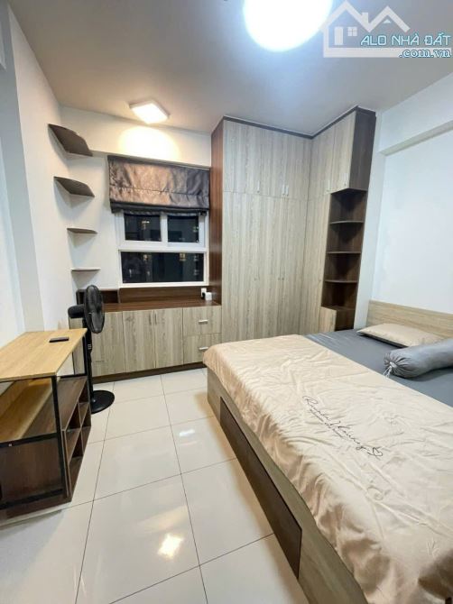 Căn hộ 2p ngủ Oriental - Âu Cơ có đủ nội thất giá 12tr/tháng - 2
