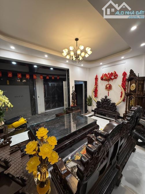 Bán nhà mặt phố Lý Nam Đế 70m, 4 tầng, mt 10m, giá hơn 60tỷ - 2