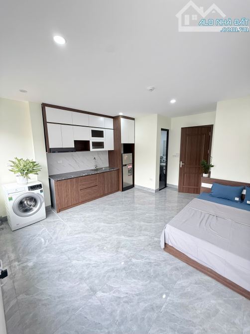 Cho Thuê CCMN Ngõ Hòa Bình 01 Hai Bà Trưng 30m2 Studio Cửa Sổ Thang Máy Giặt Riêng Full Đồ - 3